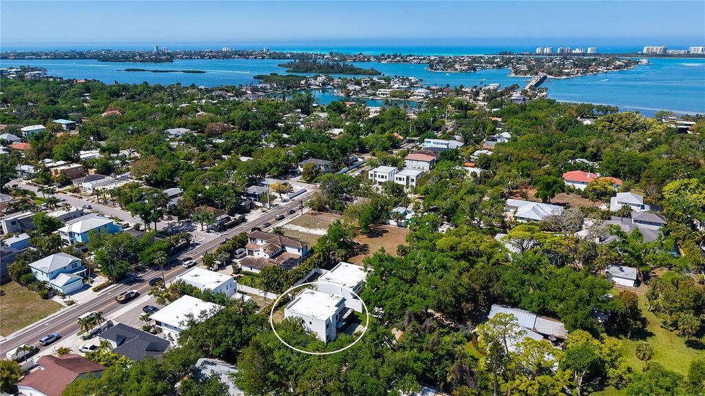 Photo of 1734 Wisconsin Lane, Sarasota, FL 34239 (MLS # A4687427)