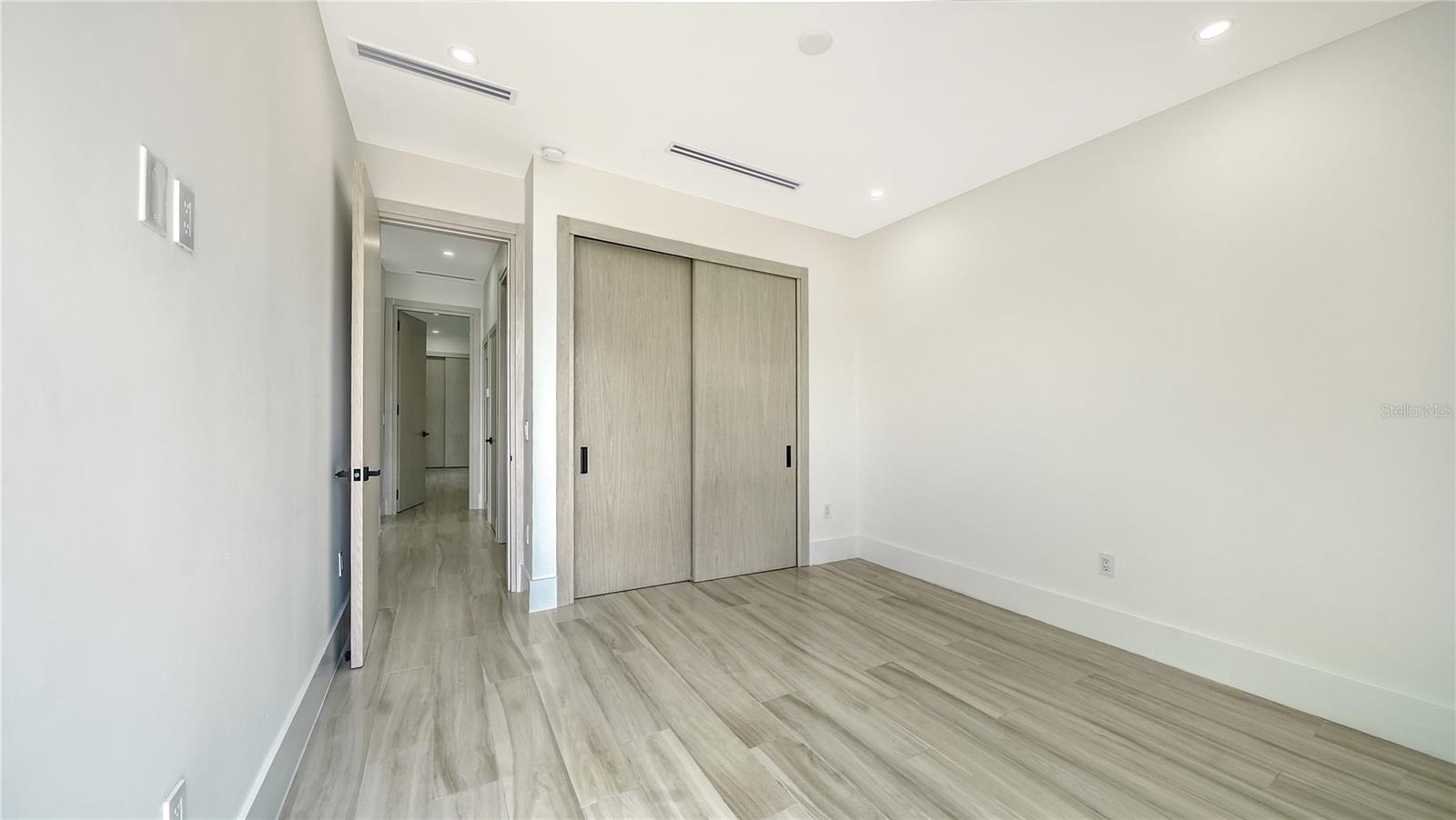 BAYVIEW - Residential