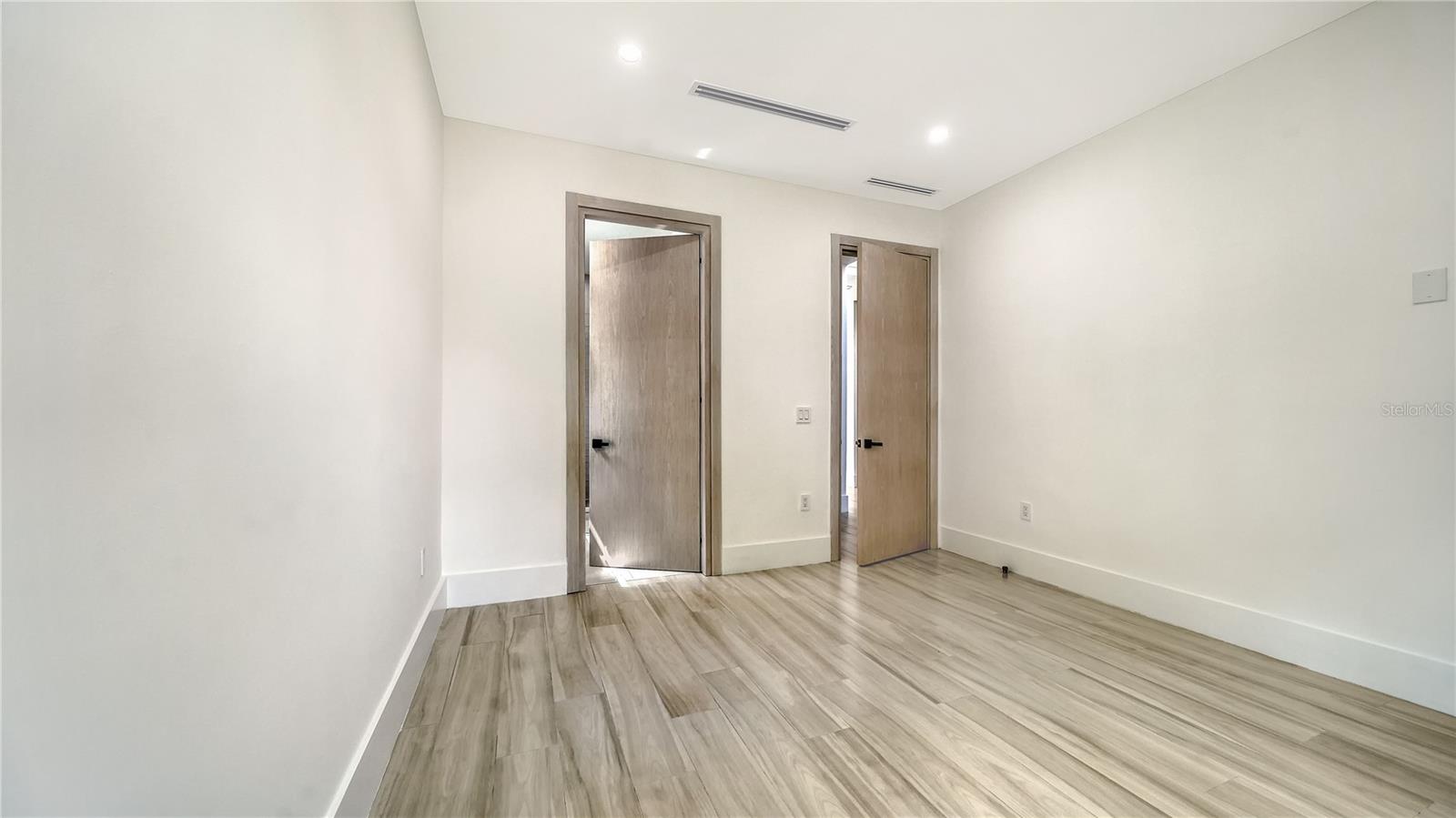 BAYVIEW - Residential