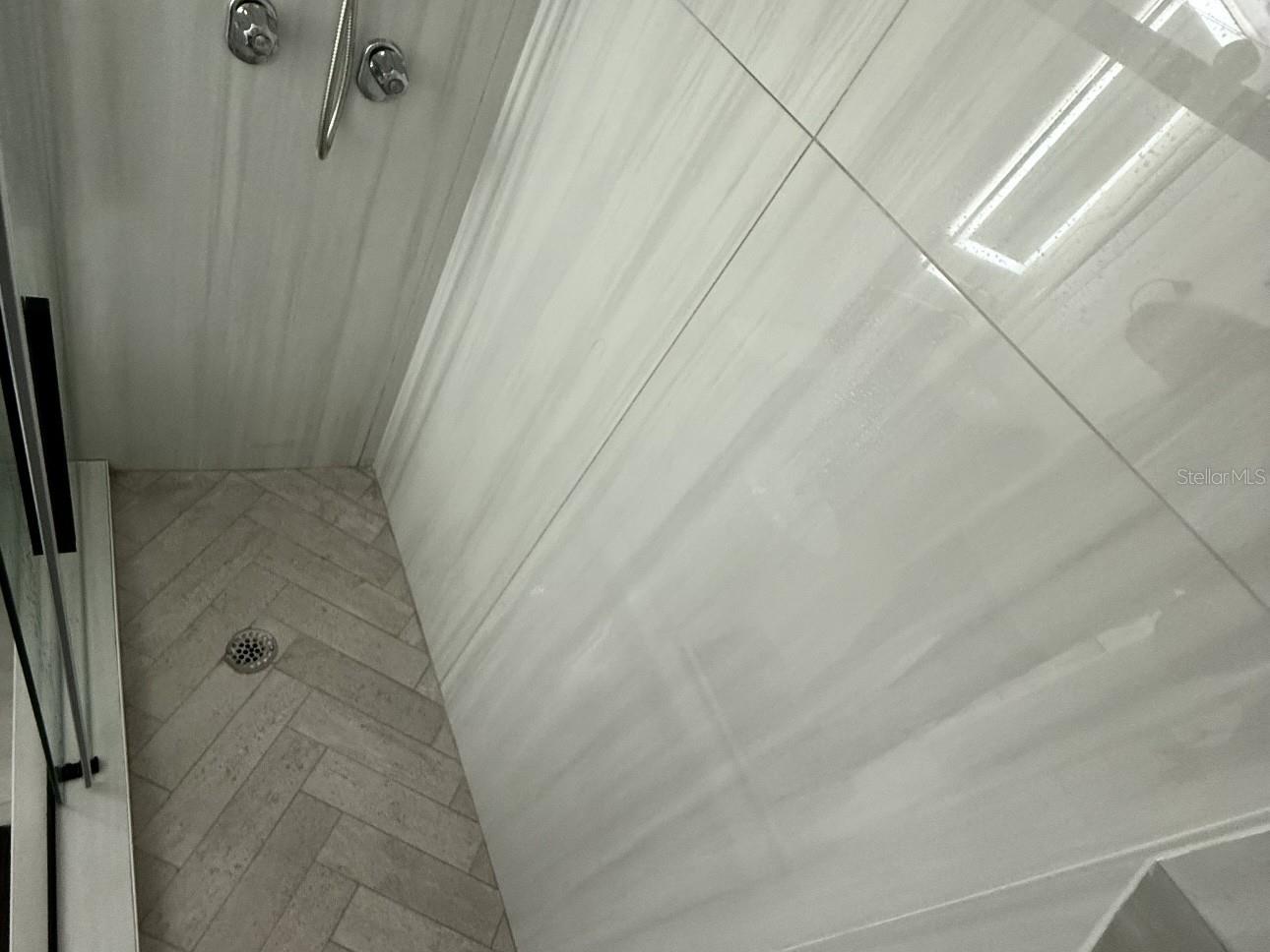 PALM-AIRE AT DESOTO LAKES CNTRY - Residential Lease
