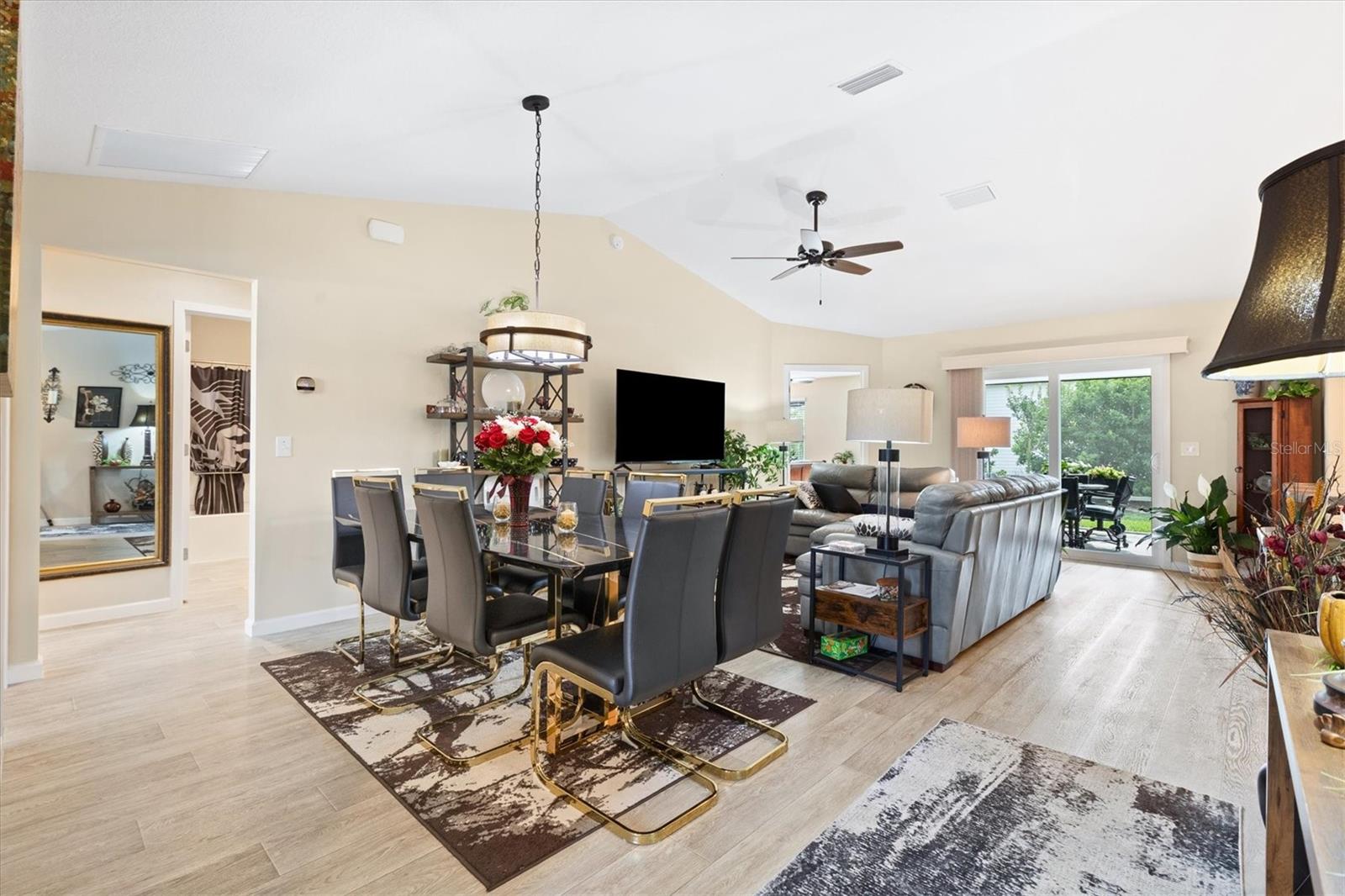 VILLAGES/SOUTHERN OAKS UN #50 - Residential