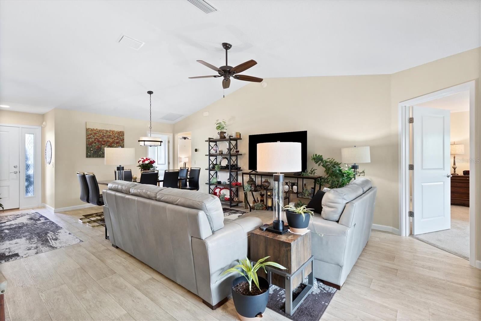 VILLAGES/SOUTHERN OAKS UN #50 - Residential