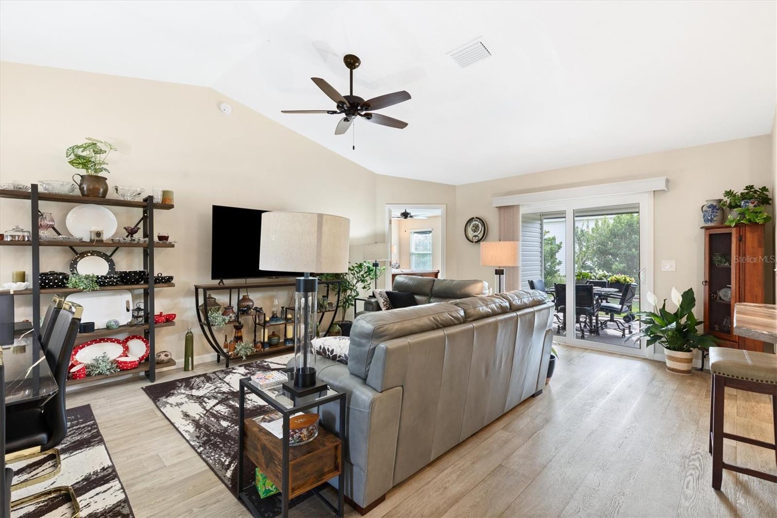 VILLAGES/SOUTHERN OAKS UN #50 - Residential
