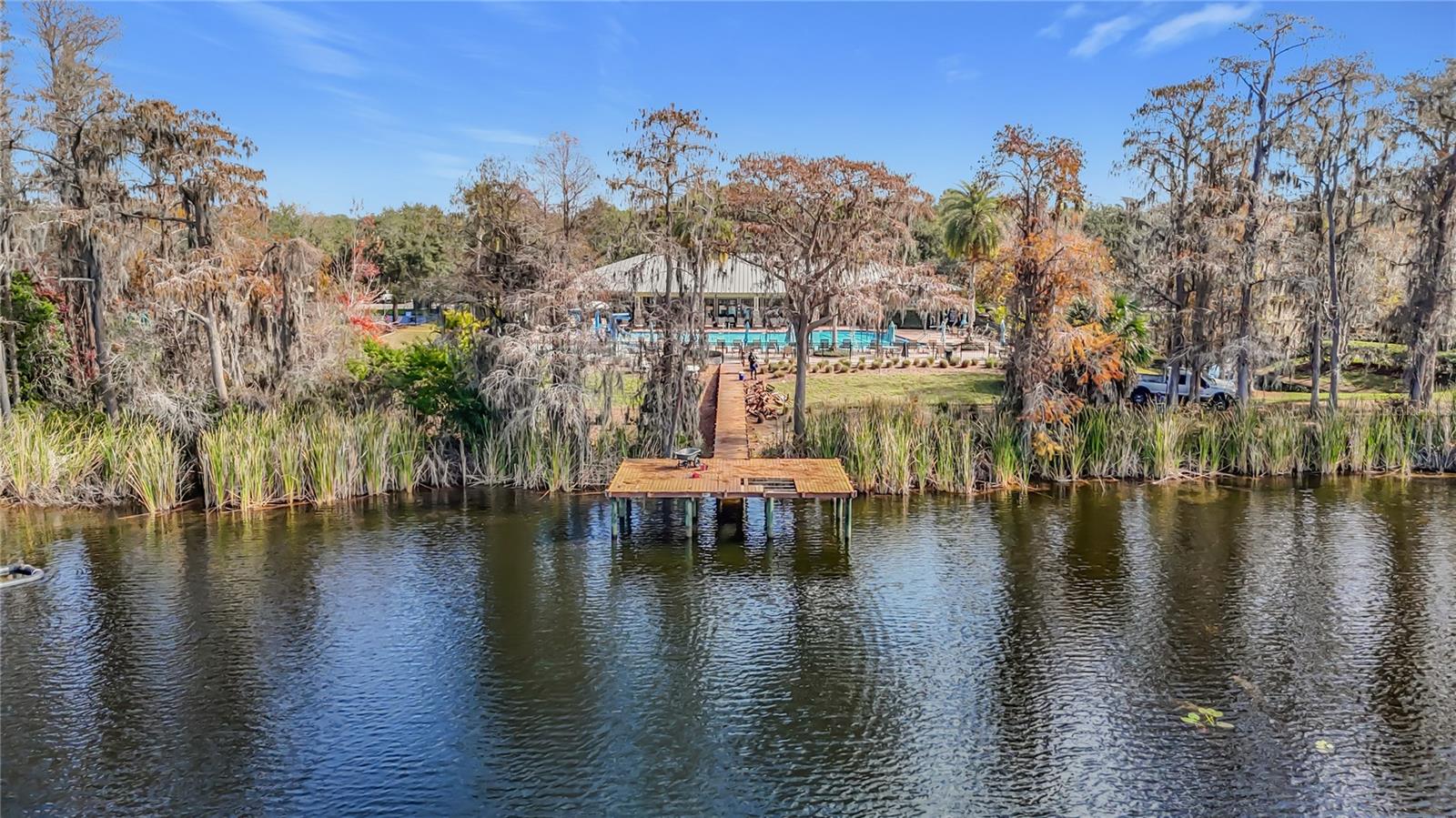 WATERS EDGE 02 - Residential