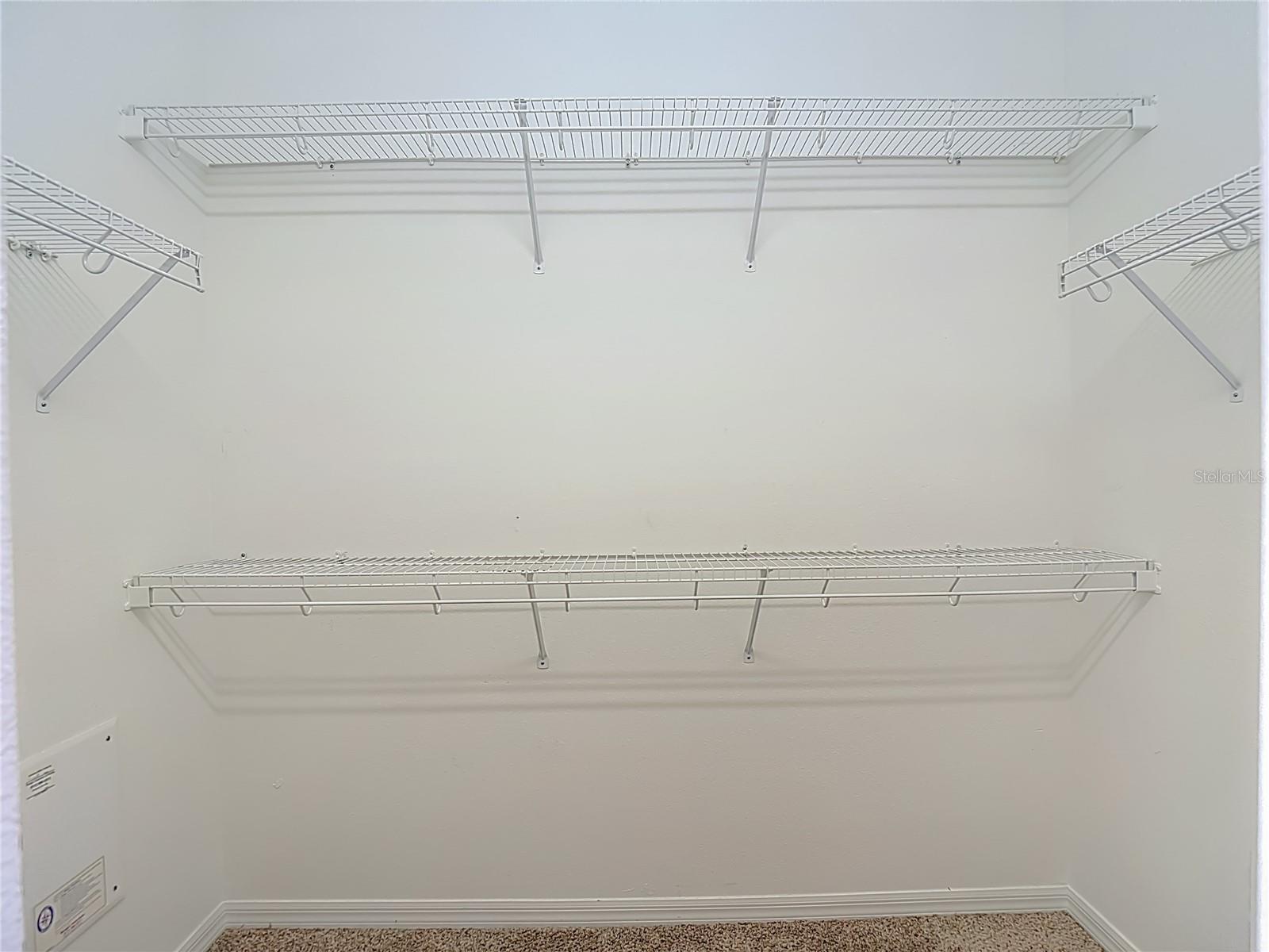 WATERS EDGE 02 - Residential