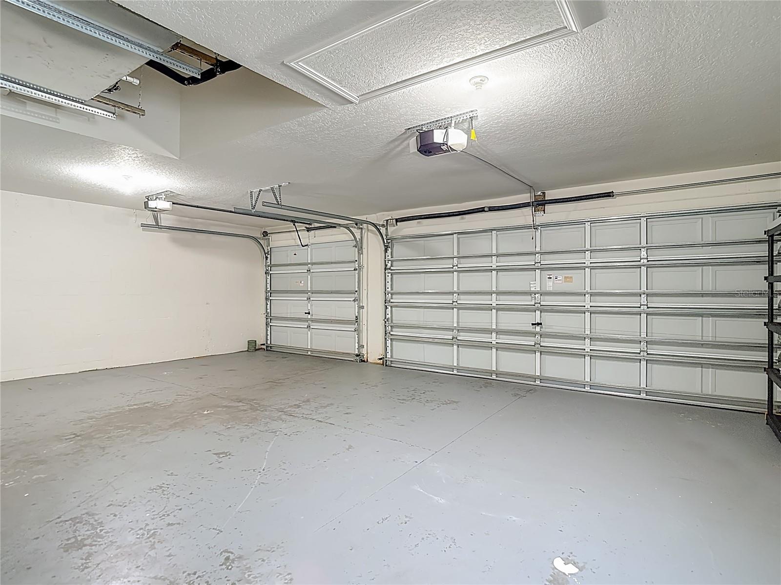 WATERS EDGE 02 - Residential