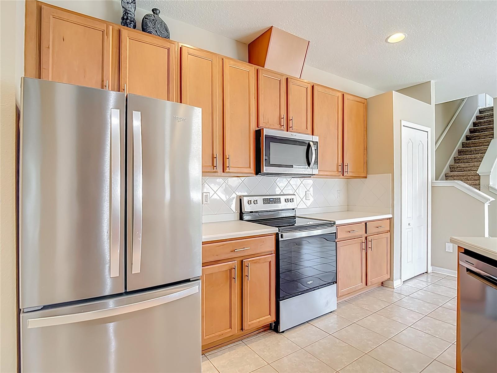 WATERS EDGE 02 - Residential