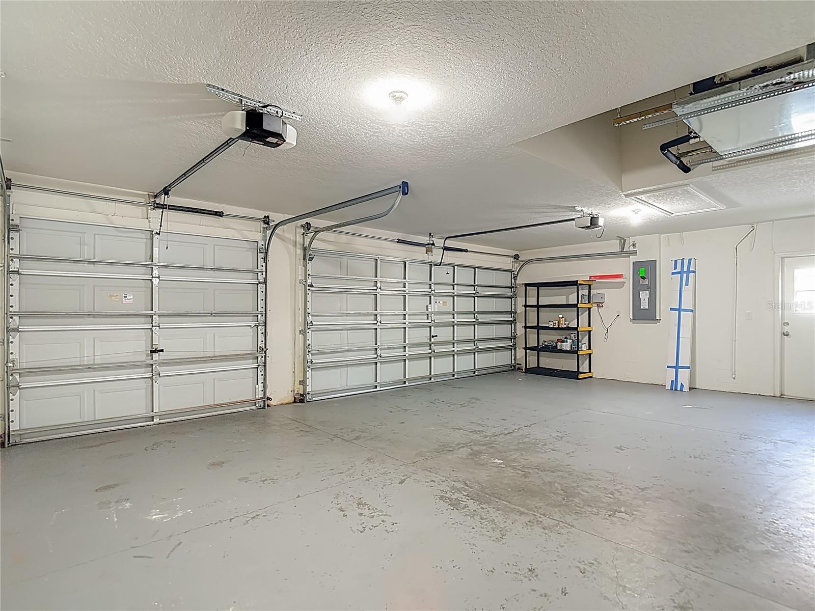 WATERS EDGE 02 - Residential