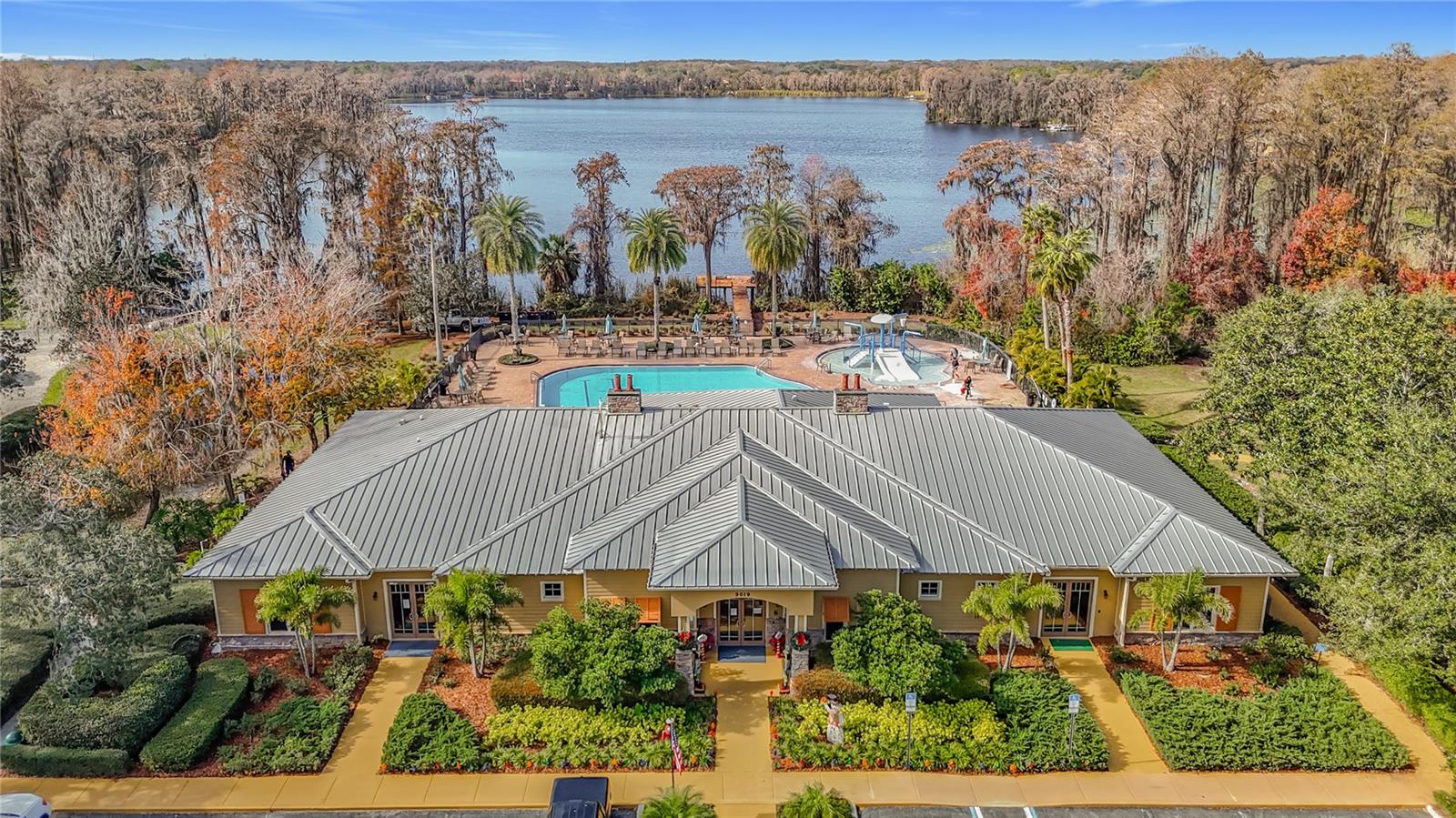 WATERS EDGE 02 - Residential