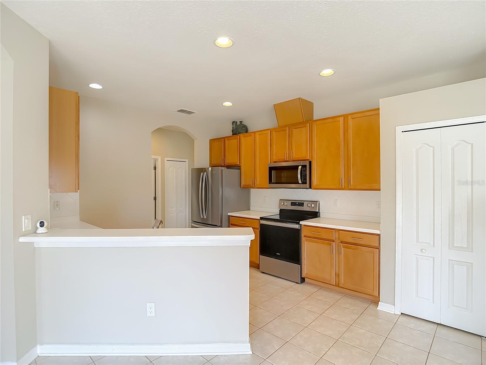 WATERS EDGE 02 - Residential