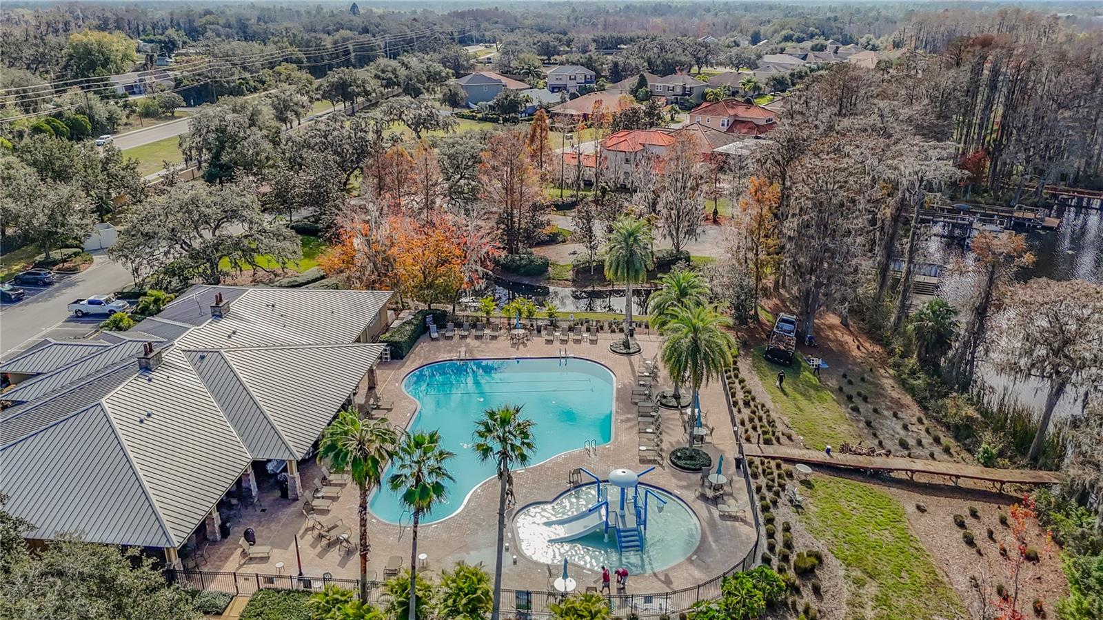 WATERS EDGE 02 - Residential