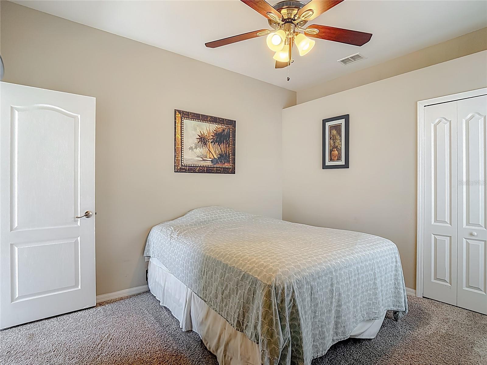 WATERS EDGE 02 - Residential