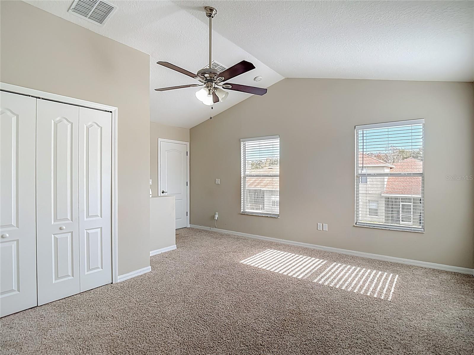 WATERS EDGE 02 - Residential