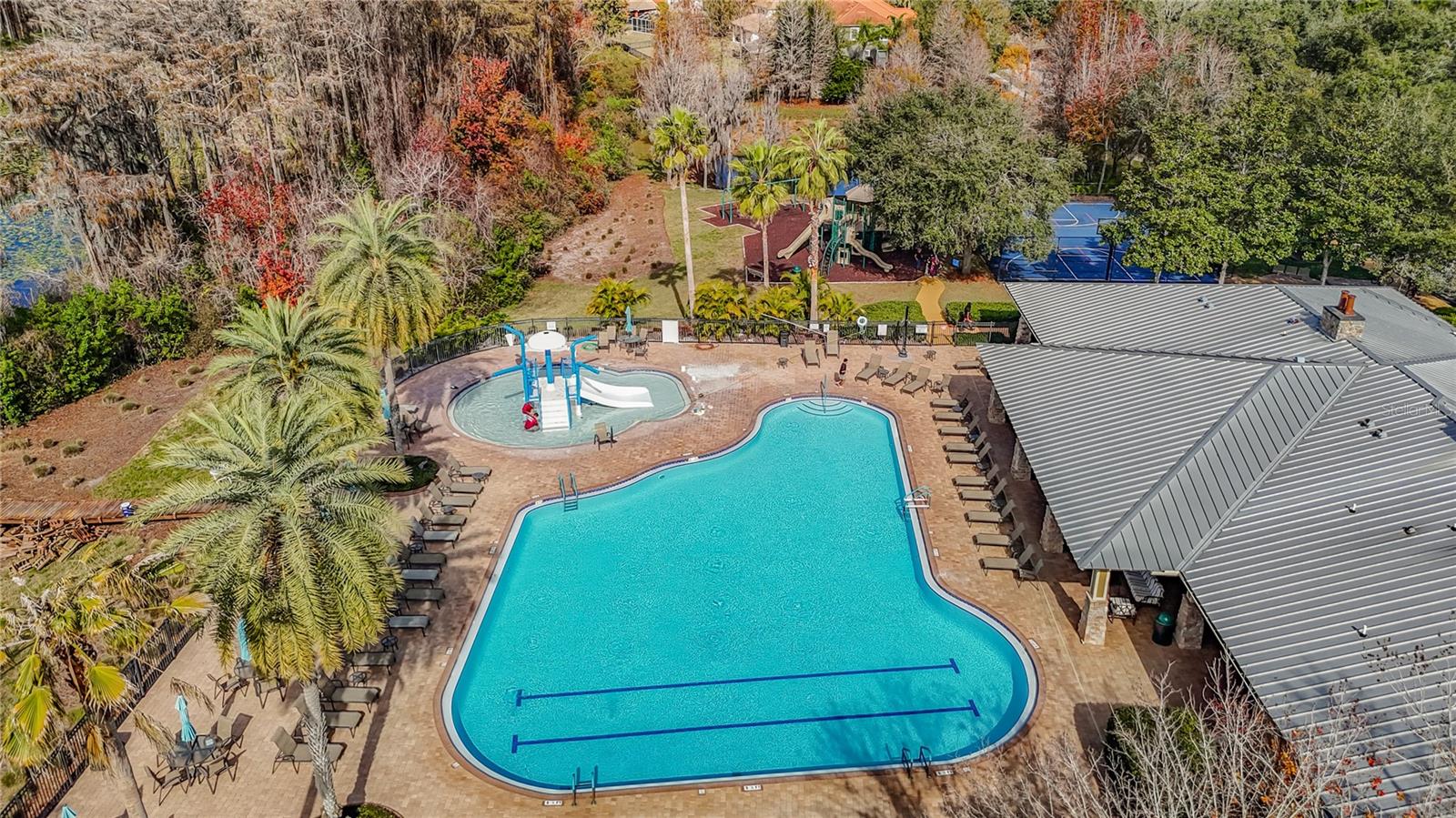 WATERS EDGE 02 - Residential