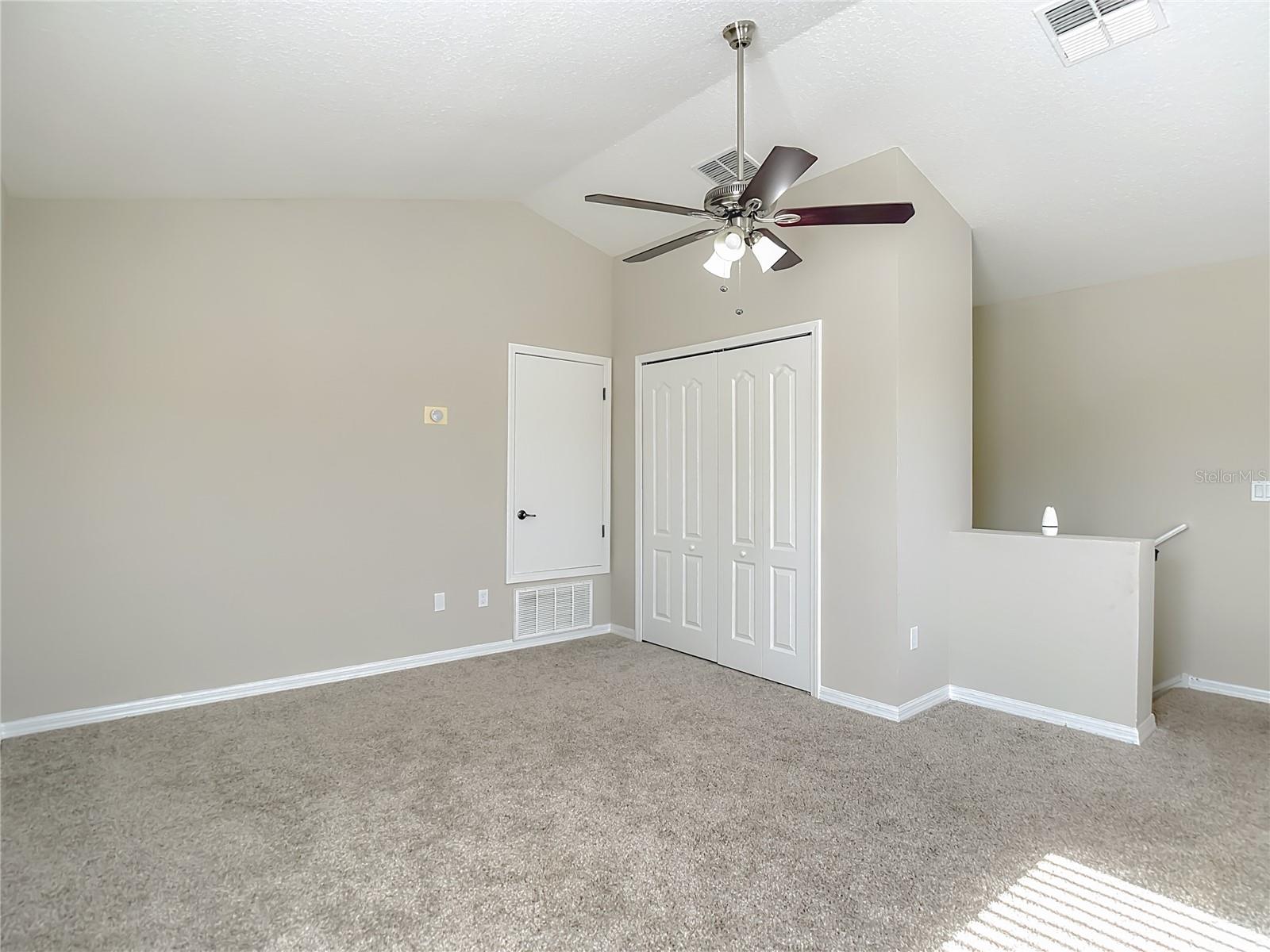 WATERS EDGE 02 - Residential