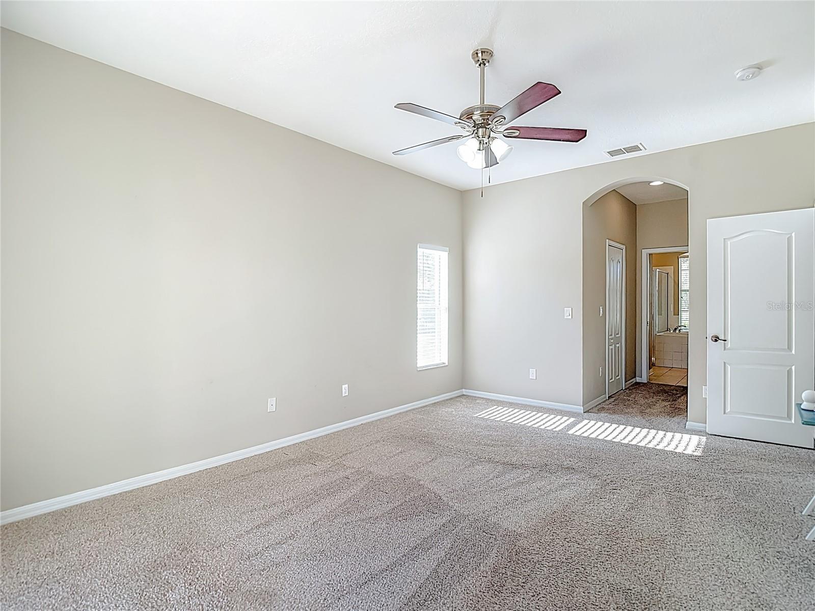 WATERS EDGE 02 - Residential