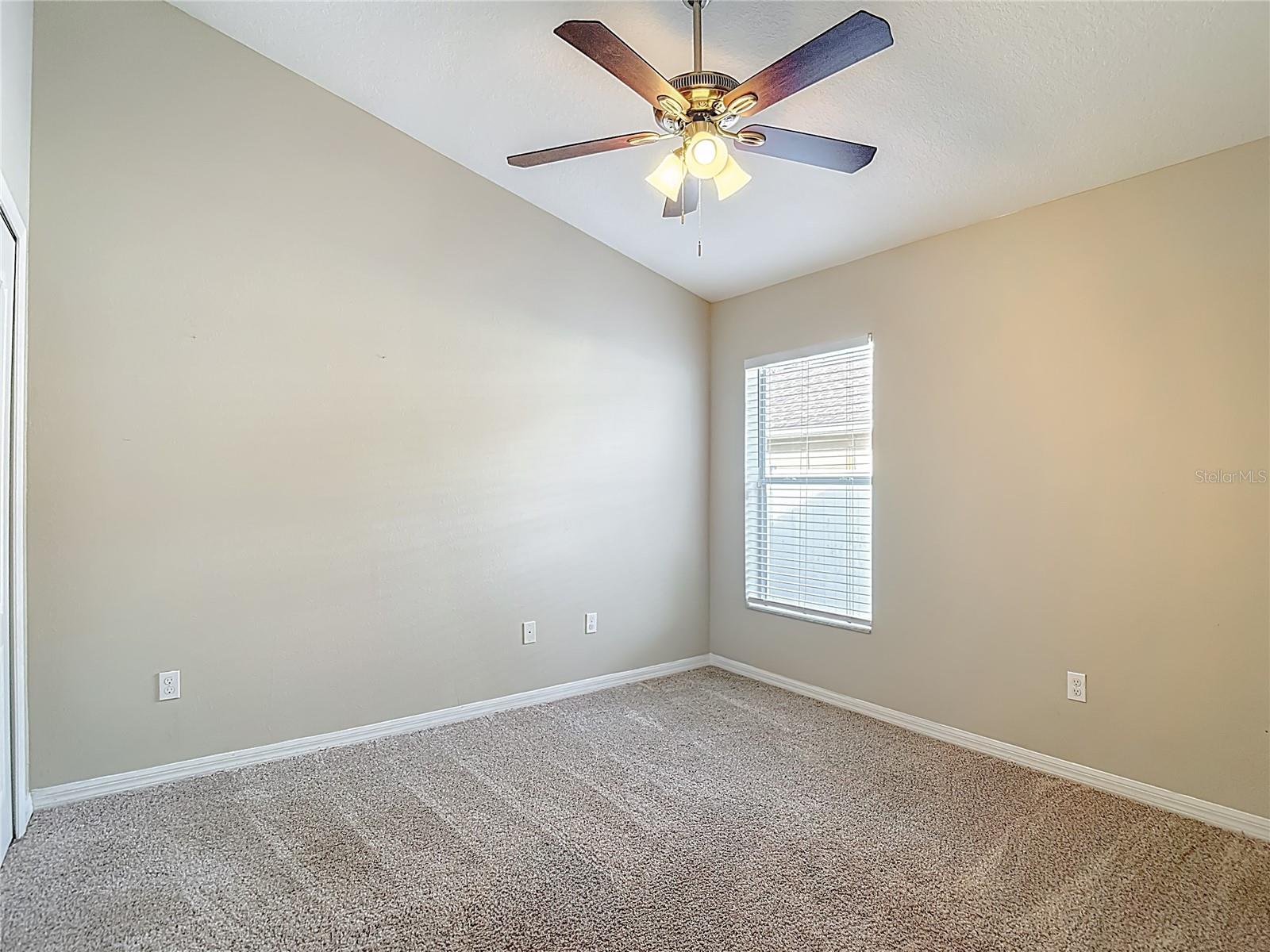 WATERS EDGE 02 - Residential