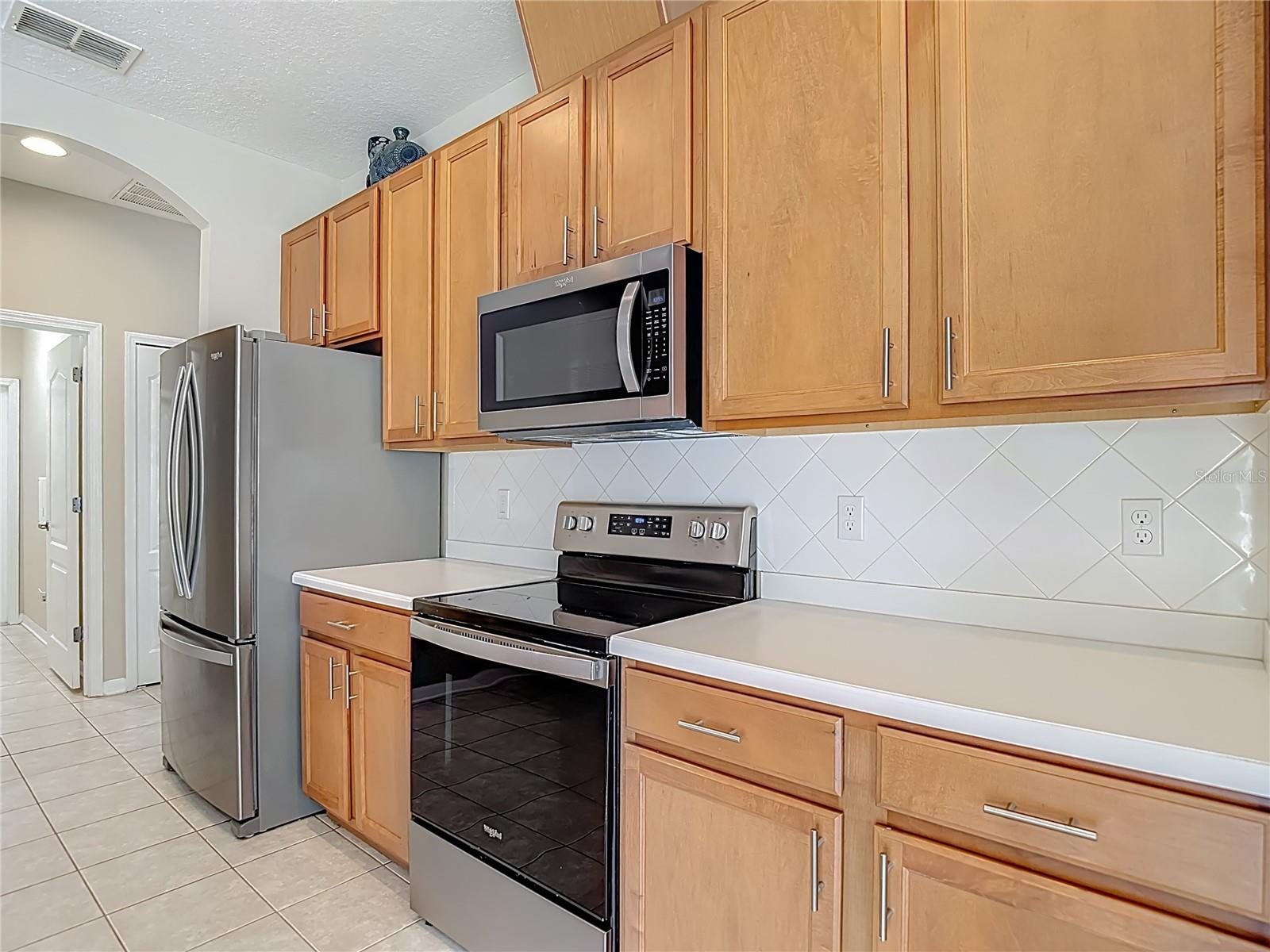 WATERS EDGE 02 - Residential