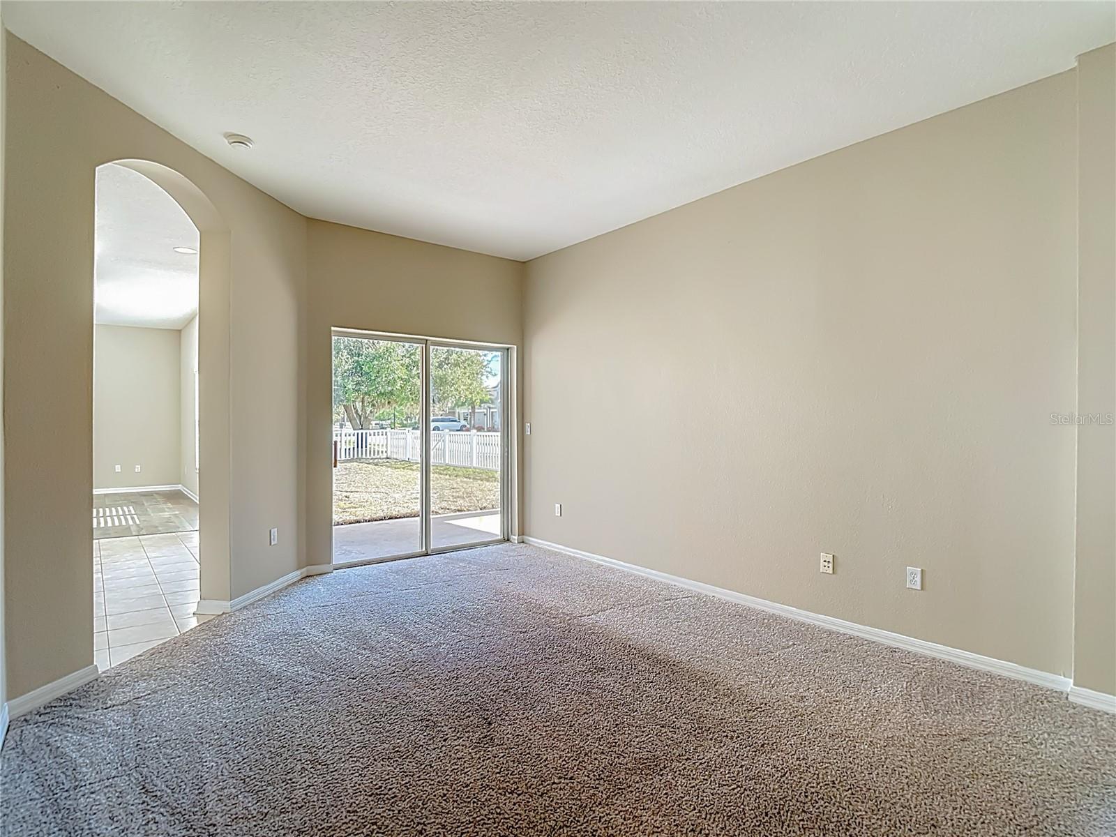 WATERS EDGE 02 - Residential