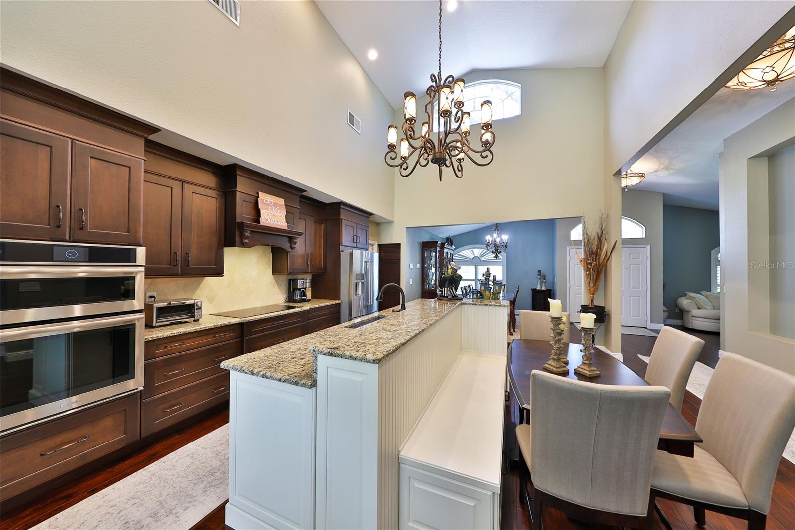 2578 EKANA DRIVE