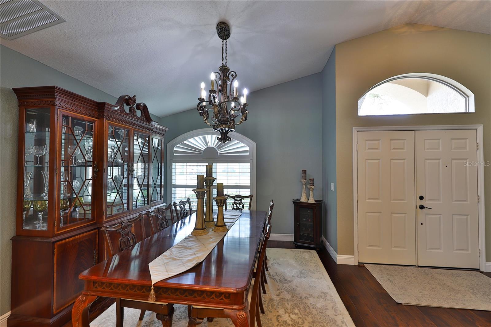 2578 EKANA DRIVE