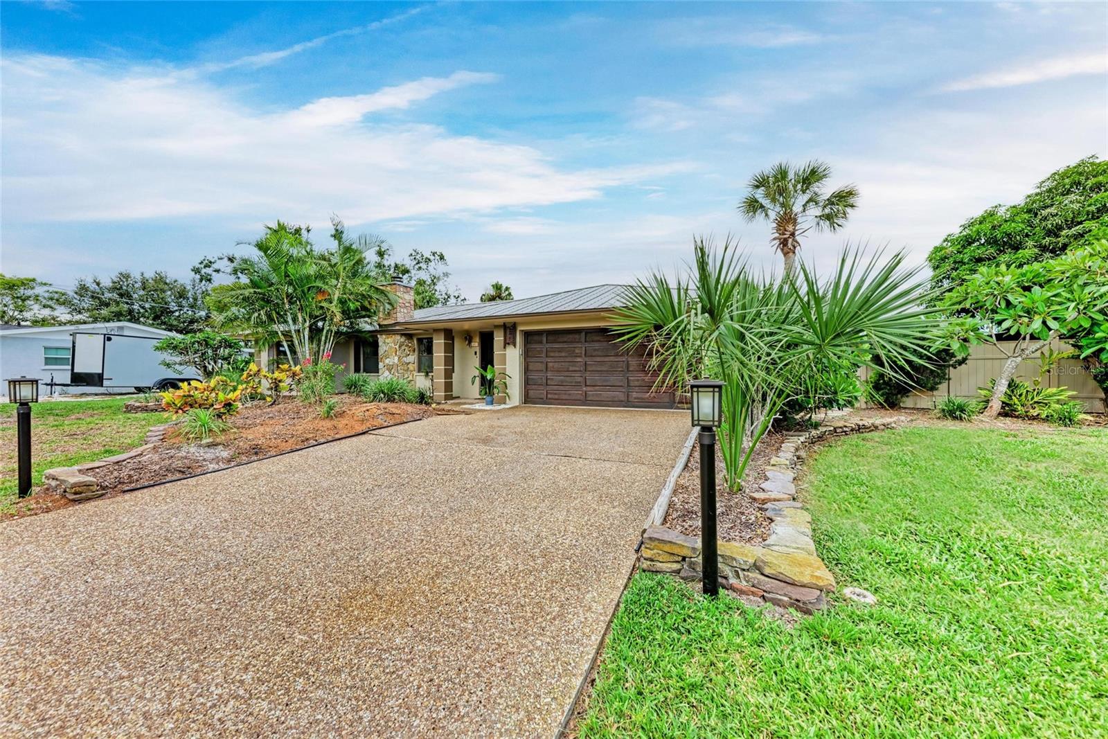 SORRENTO SHORES - Residential Lease