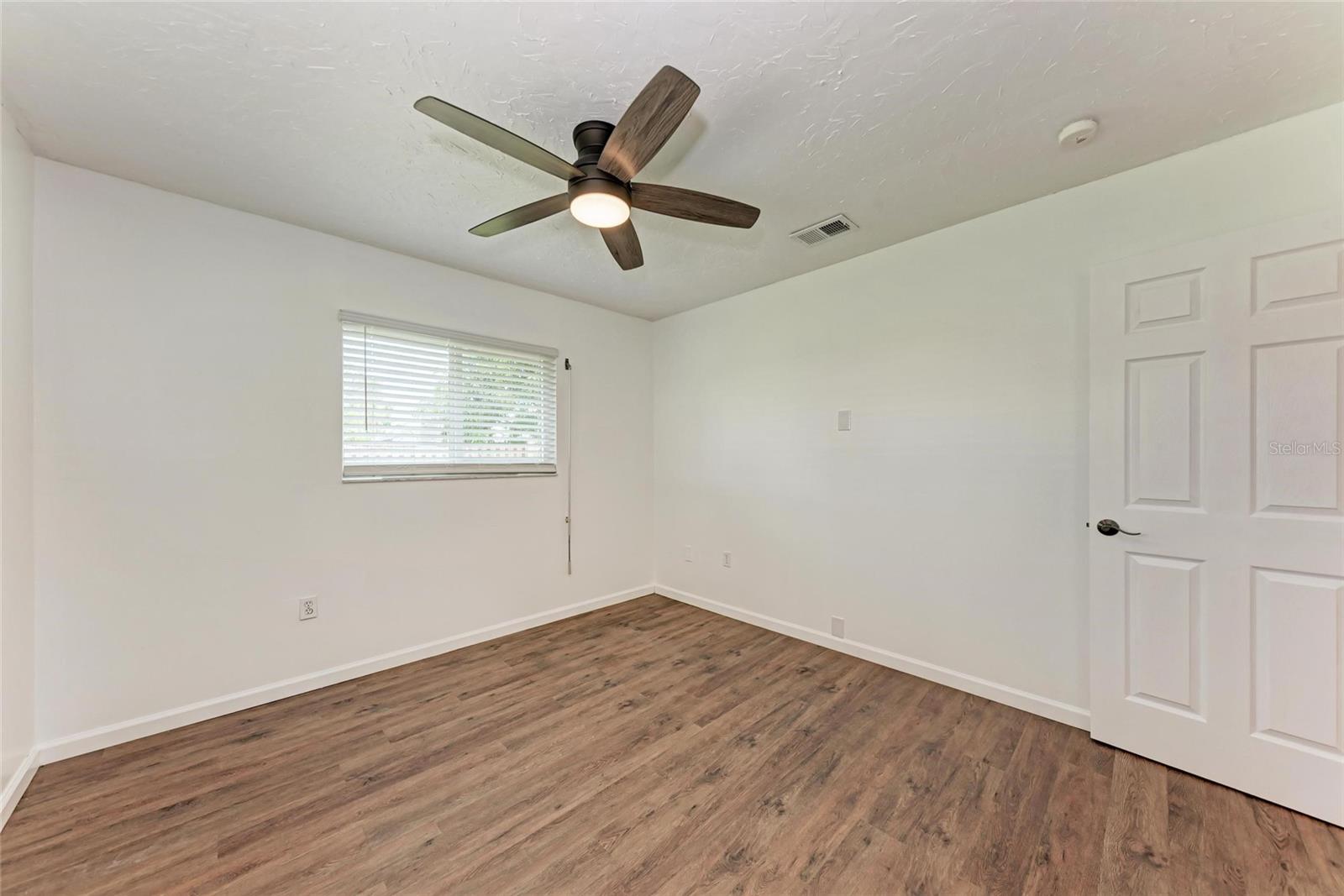 SORRENTO SHORES - Residential Lease