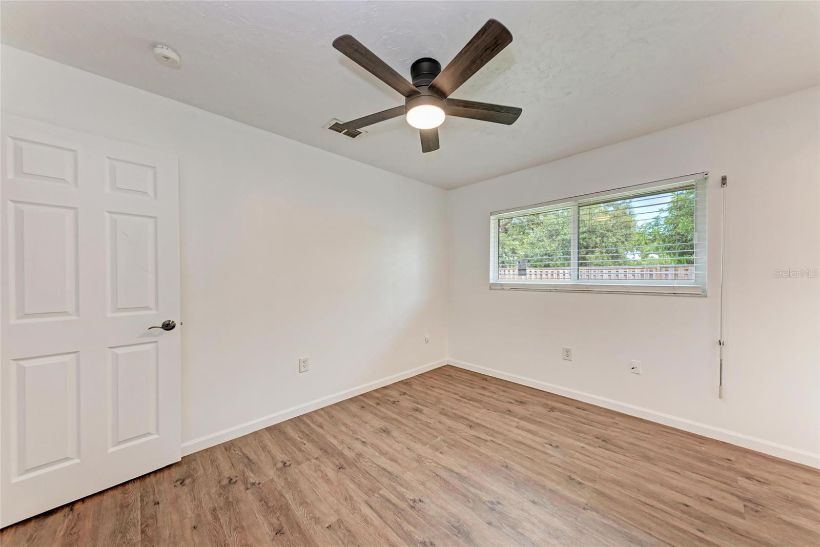 SORRENTO SHORES - Residential Lease