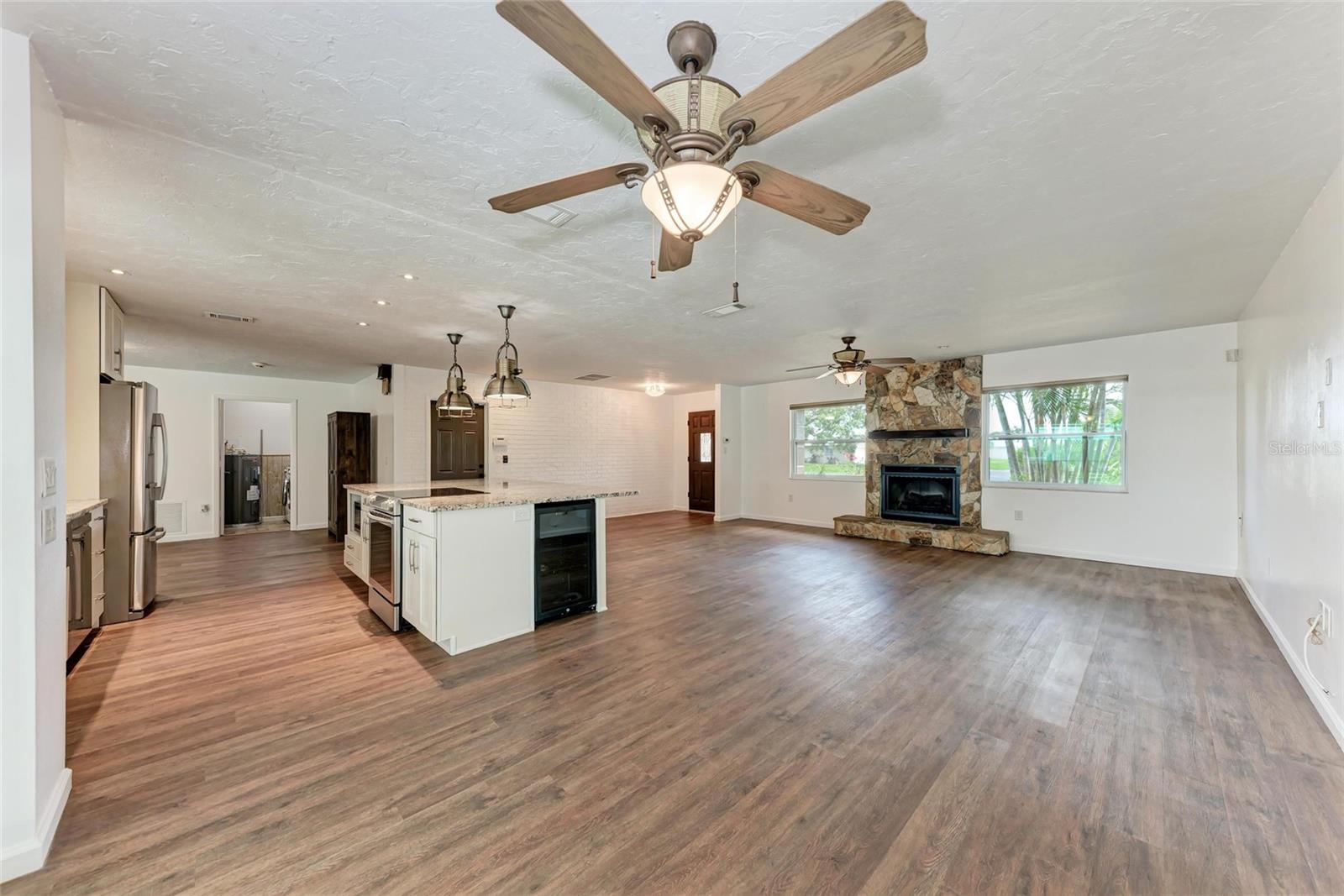 SORRENTO SHORES - Residential Lease