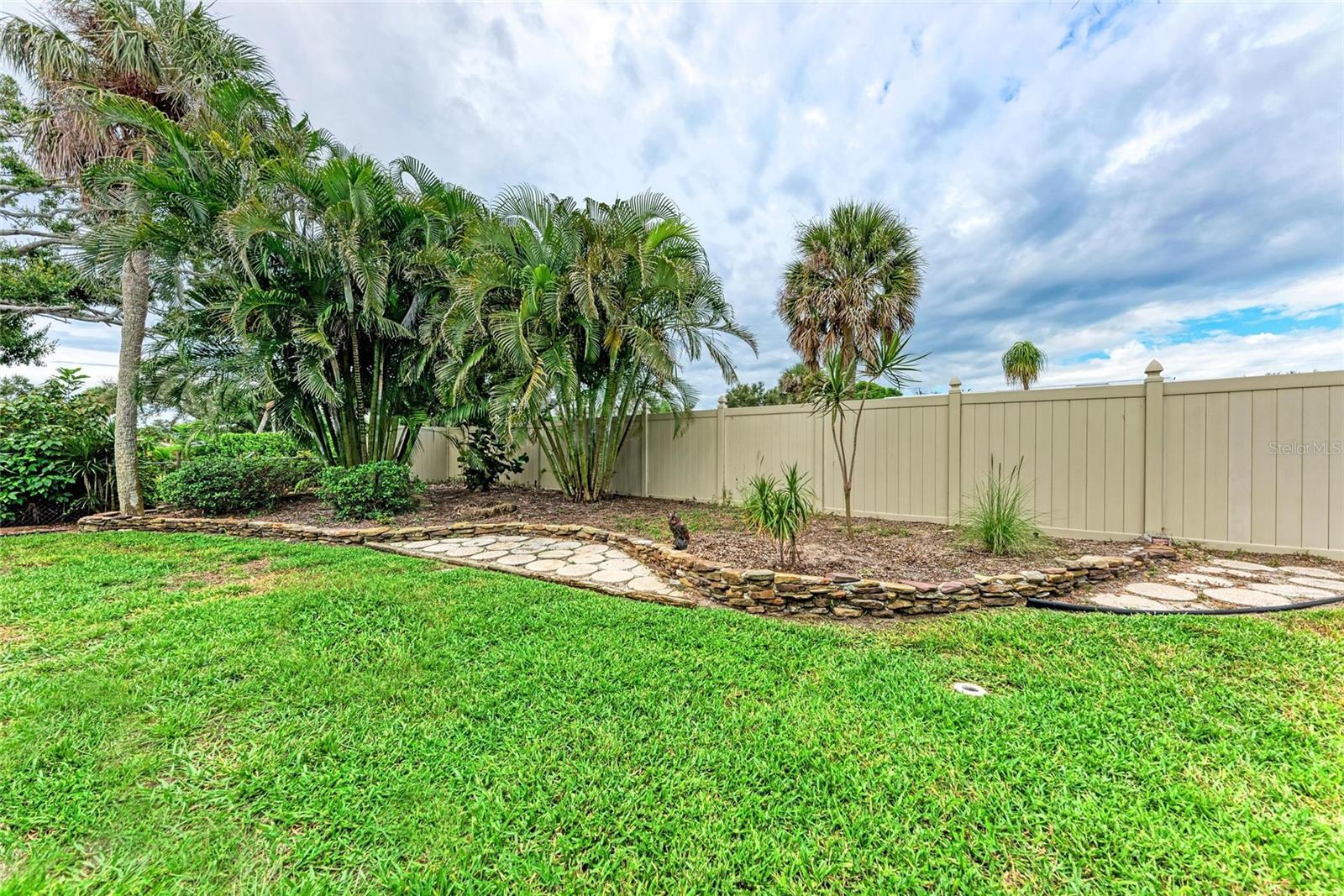 SORRENTO SHORES - Residential Lease