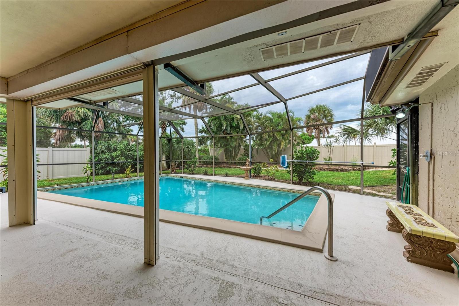 SORRENTO SHORES - Residential Lease