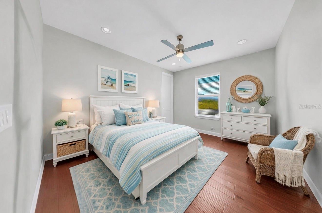 KEY WEST LANDINGS - Residential