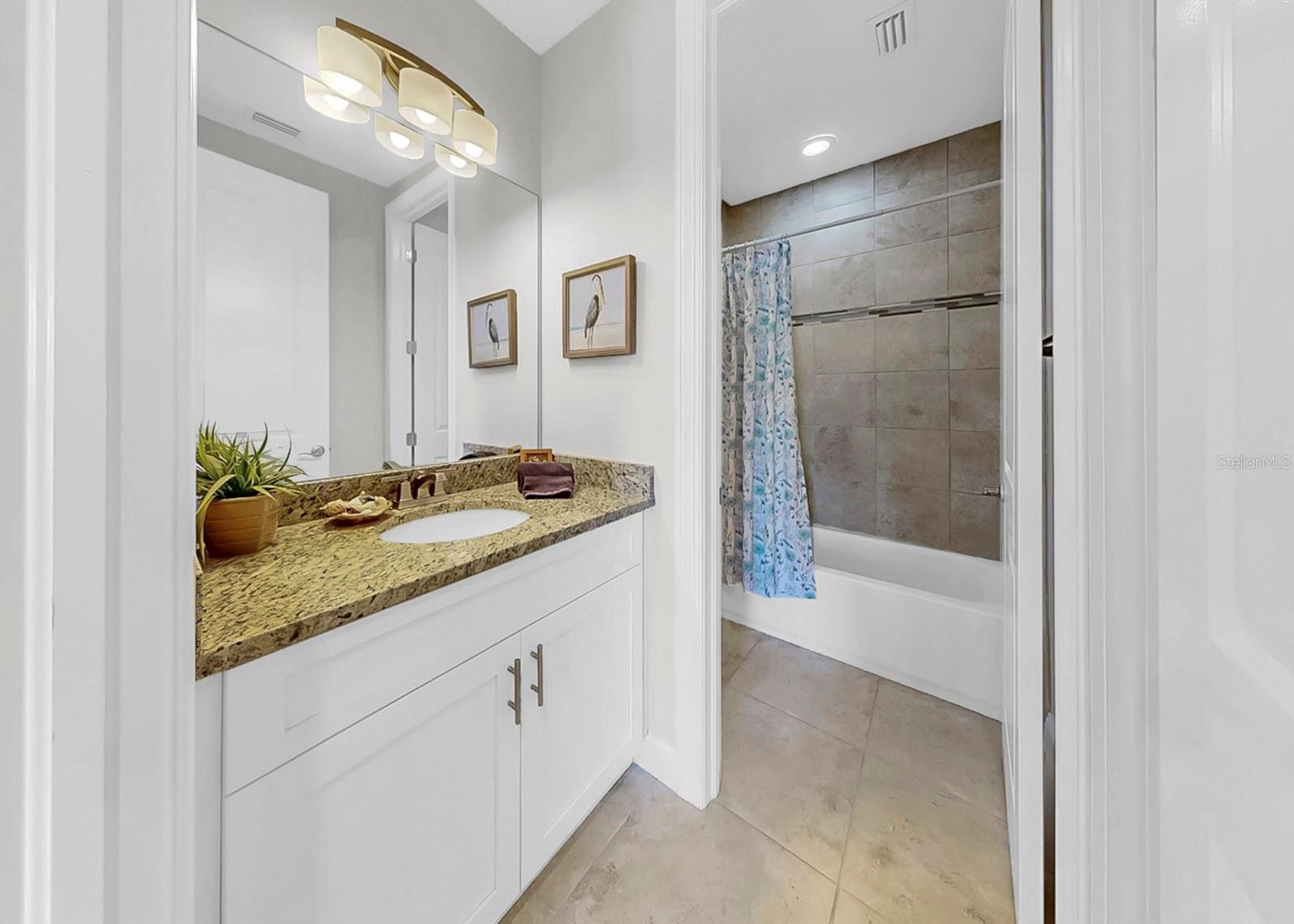 KEY WEST LANDINGS - Residential