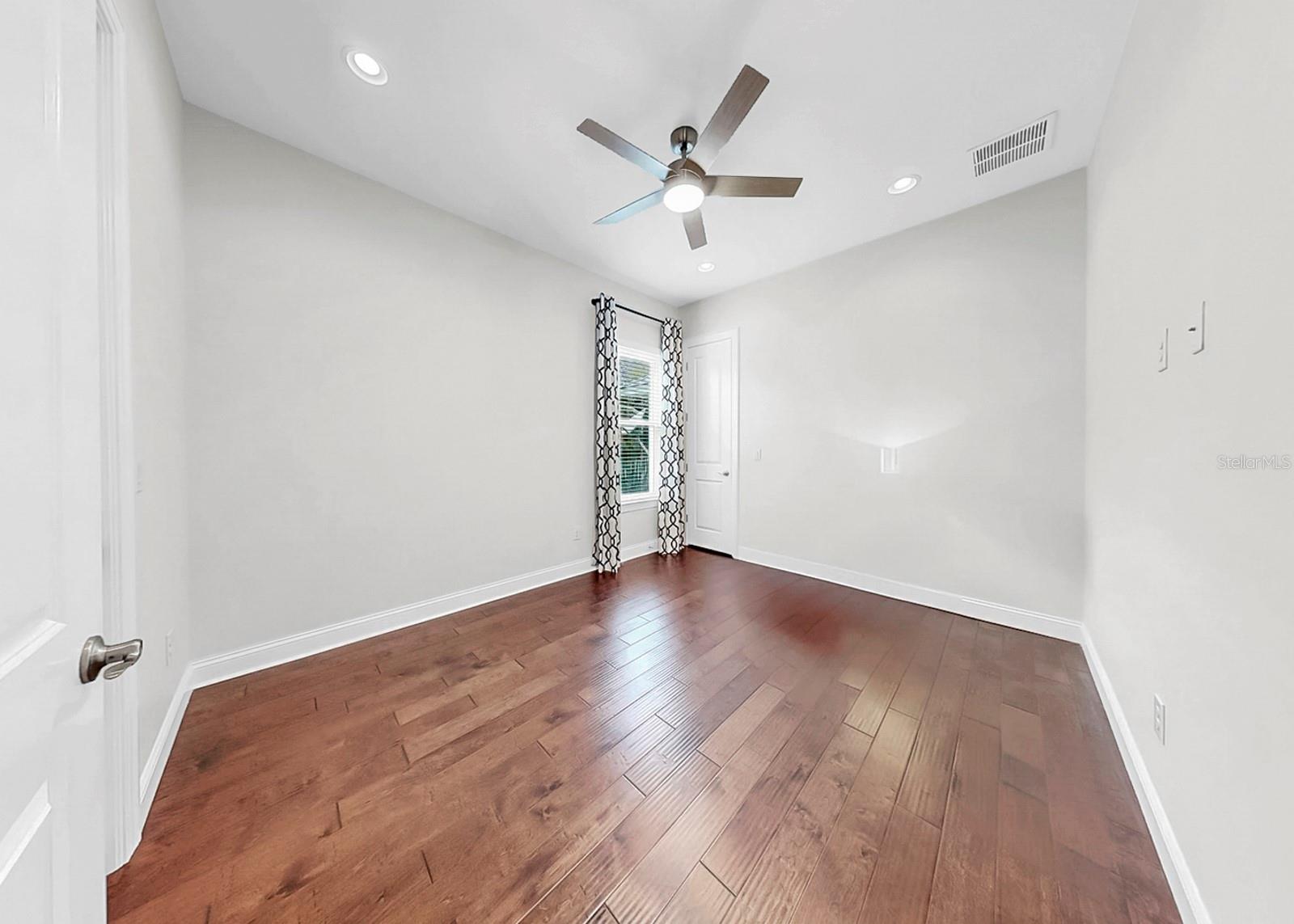 KEY WEST LANDINGS - Residential