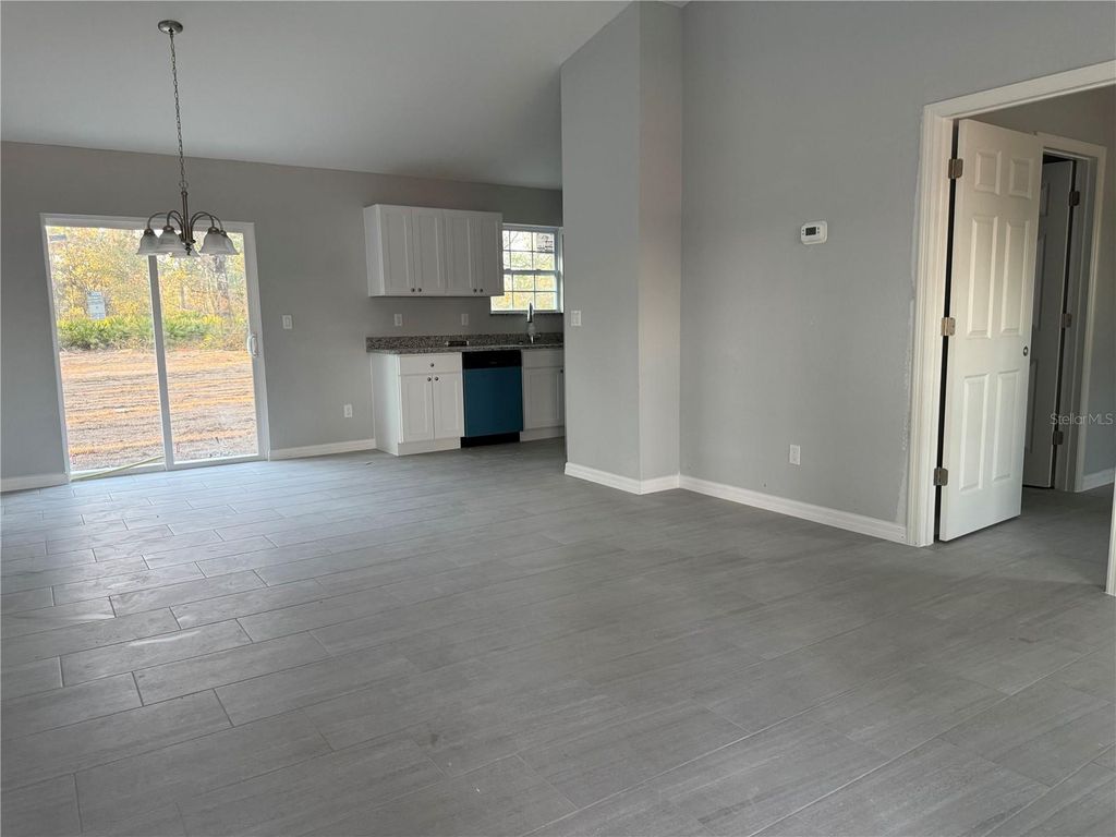 Photo of 6 Guava Place Drive, Ocklawaha, FL 32179 (MLS # OM720745)