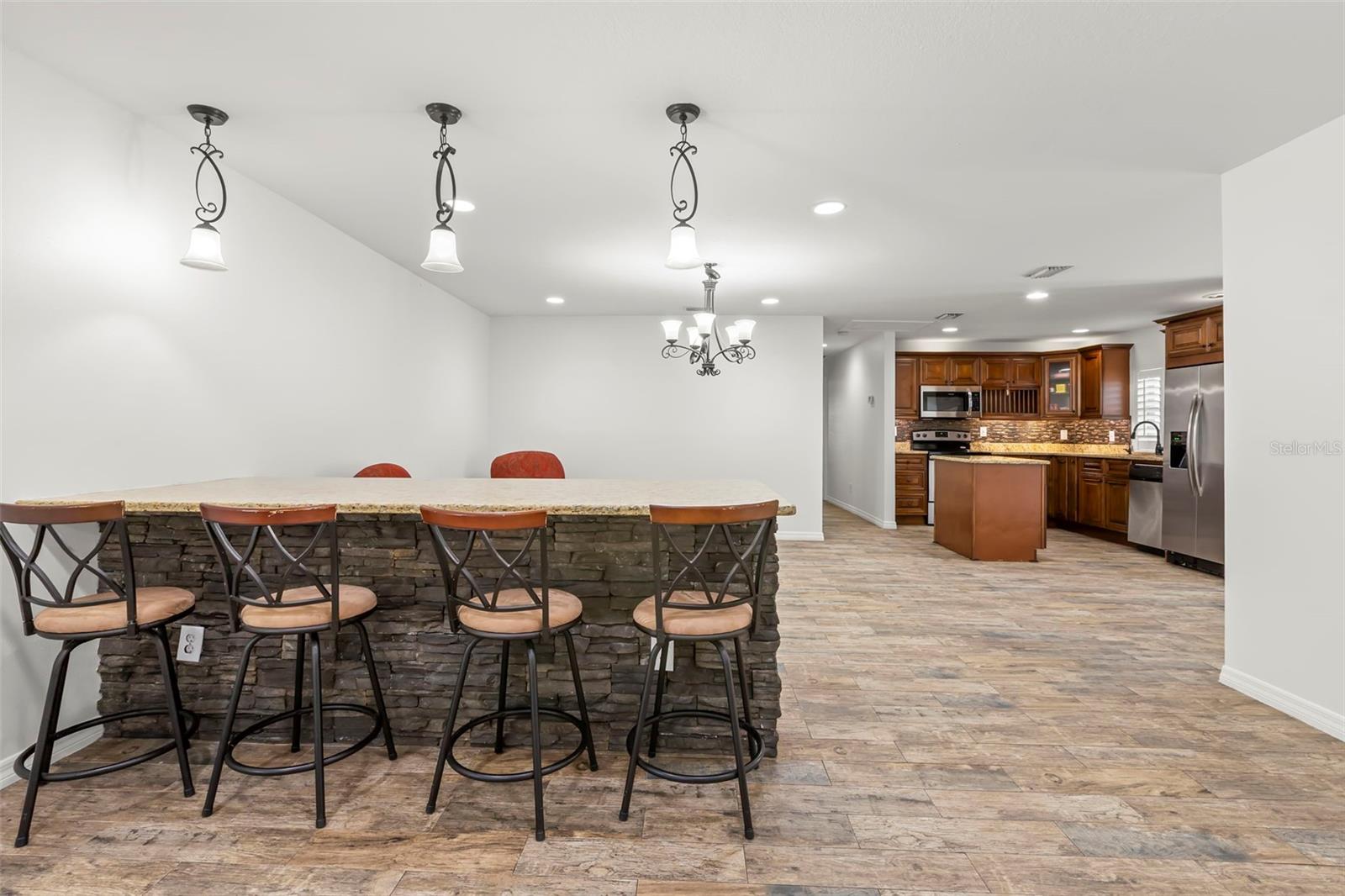 CRENSHAW LAKES - Residential