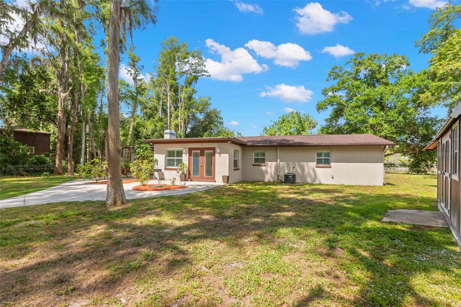 CRENSHAW LAKES - Residential