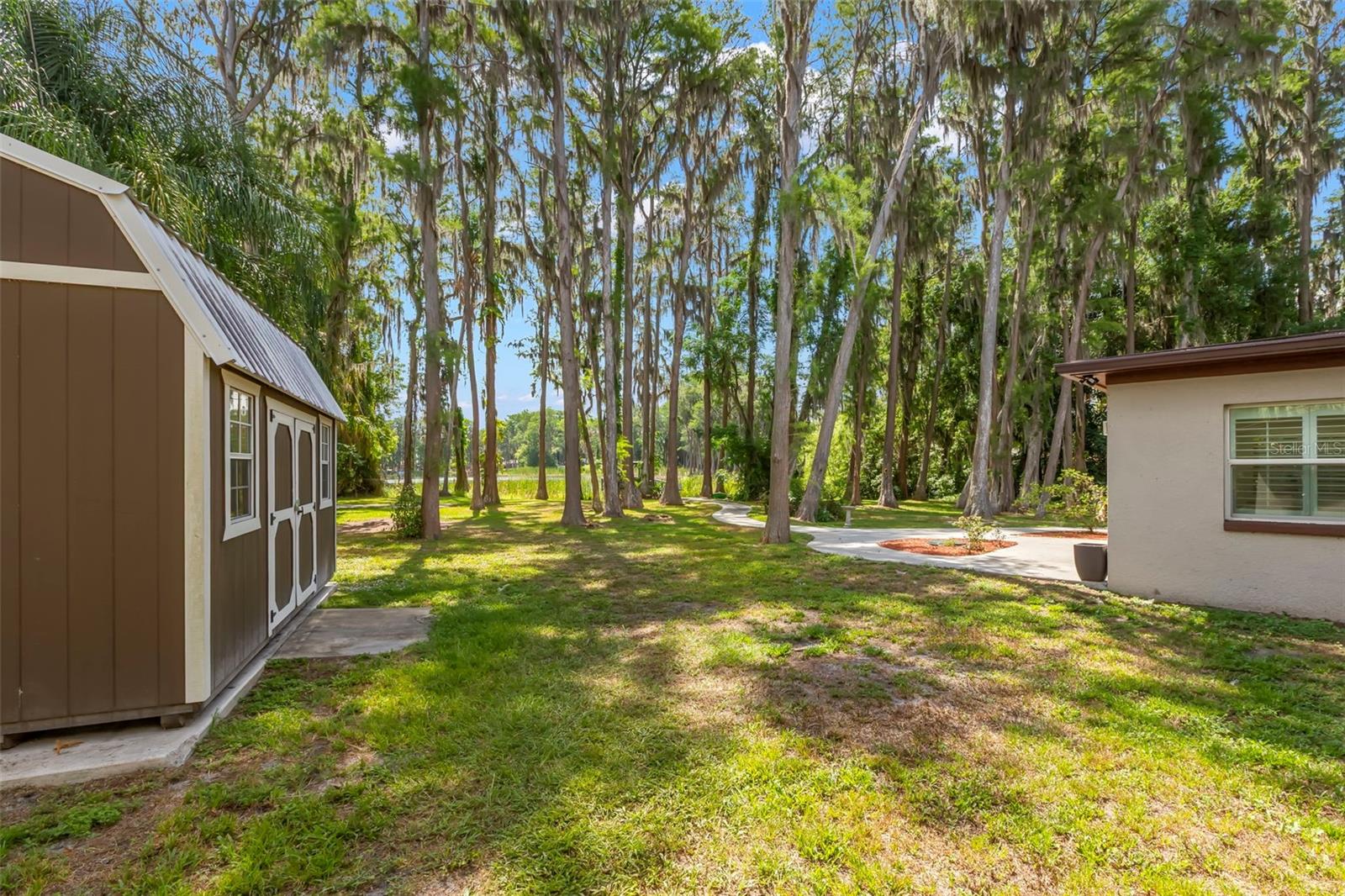 CRENSHAW LAKES - Residential