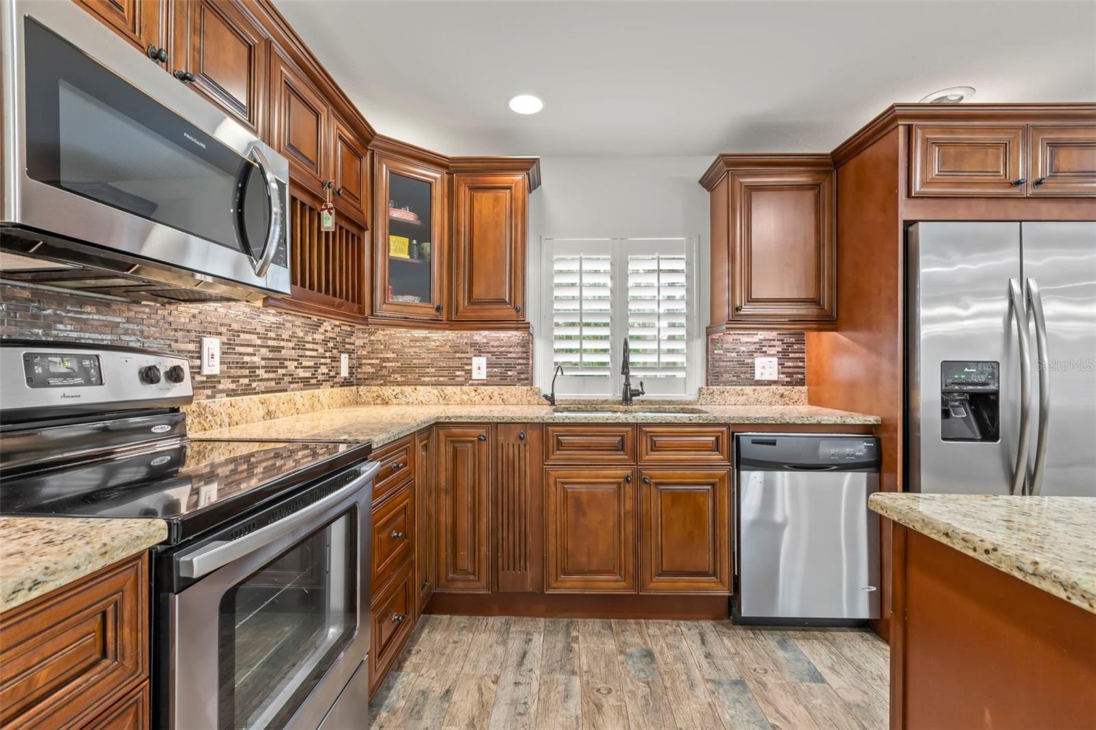 CRENSHAW LAKES - Residential