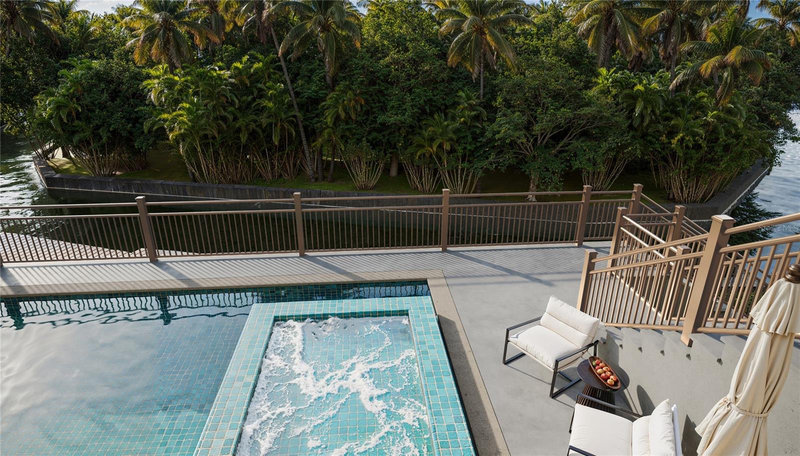 BAY ISLAND - Residential