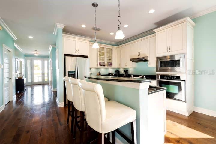 ISLAND ESCAPE - Residential Lease