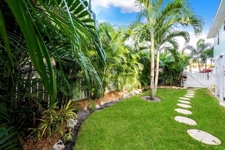 ISLAND ESCAPE - Residential Lease