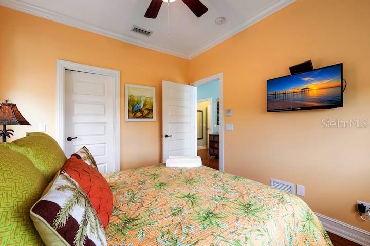 ISLAND ESCAPE - Residential Lease