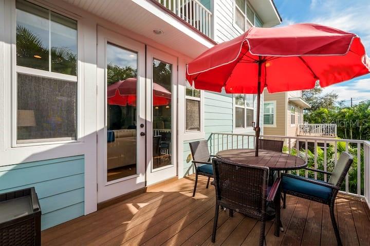 ISLAND ESCAPE - Residential Lease