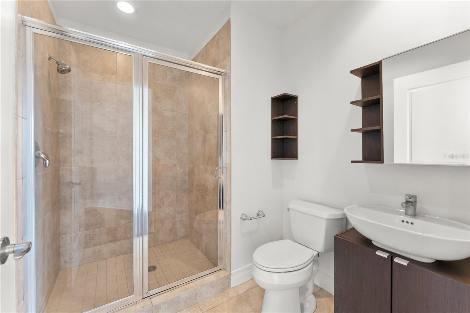 TOWERS OF CHANNELSIDE CONDOMIN - Residential Lease