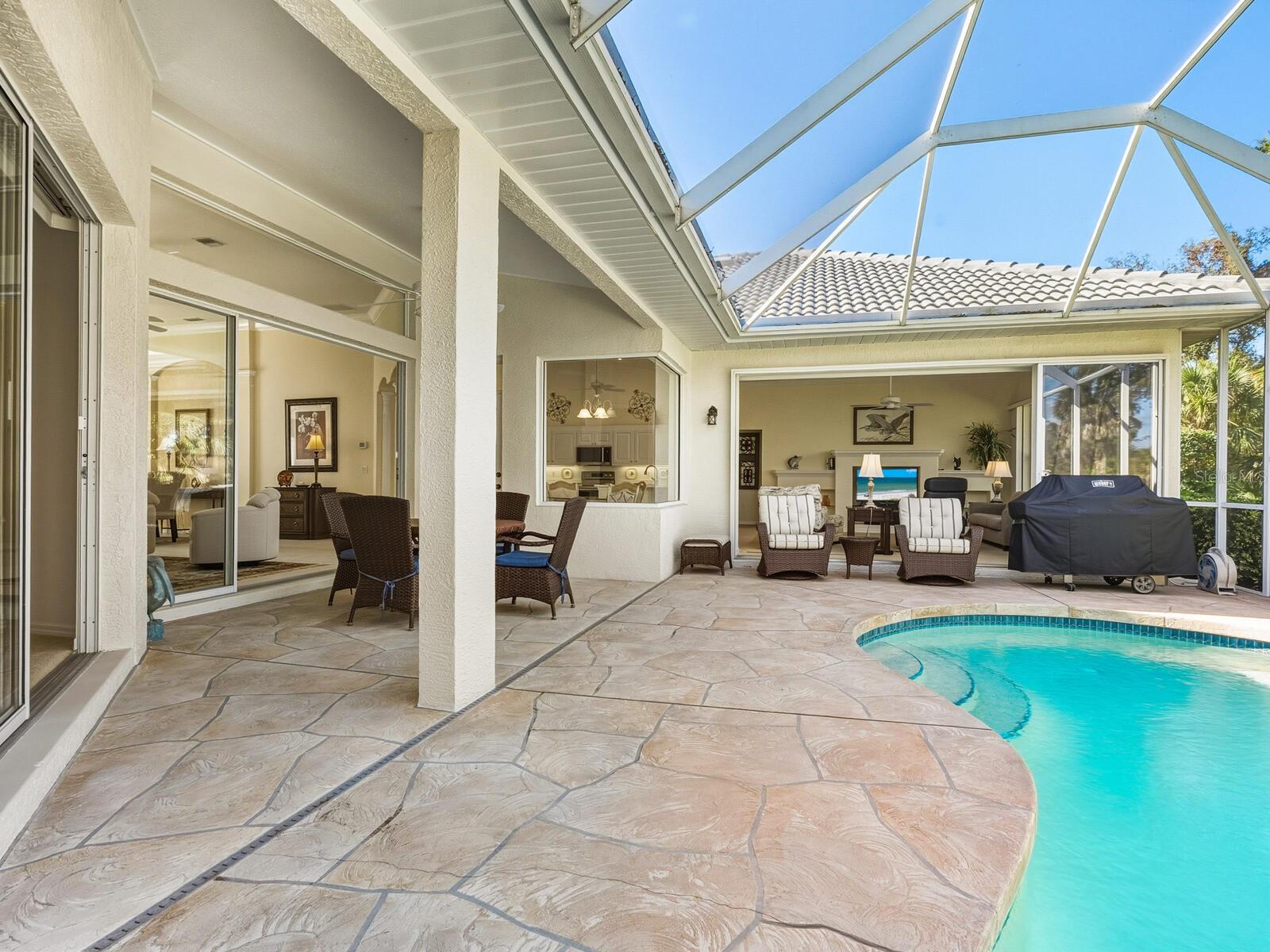 SAWGRASS - Residential