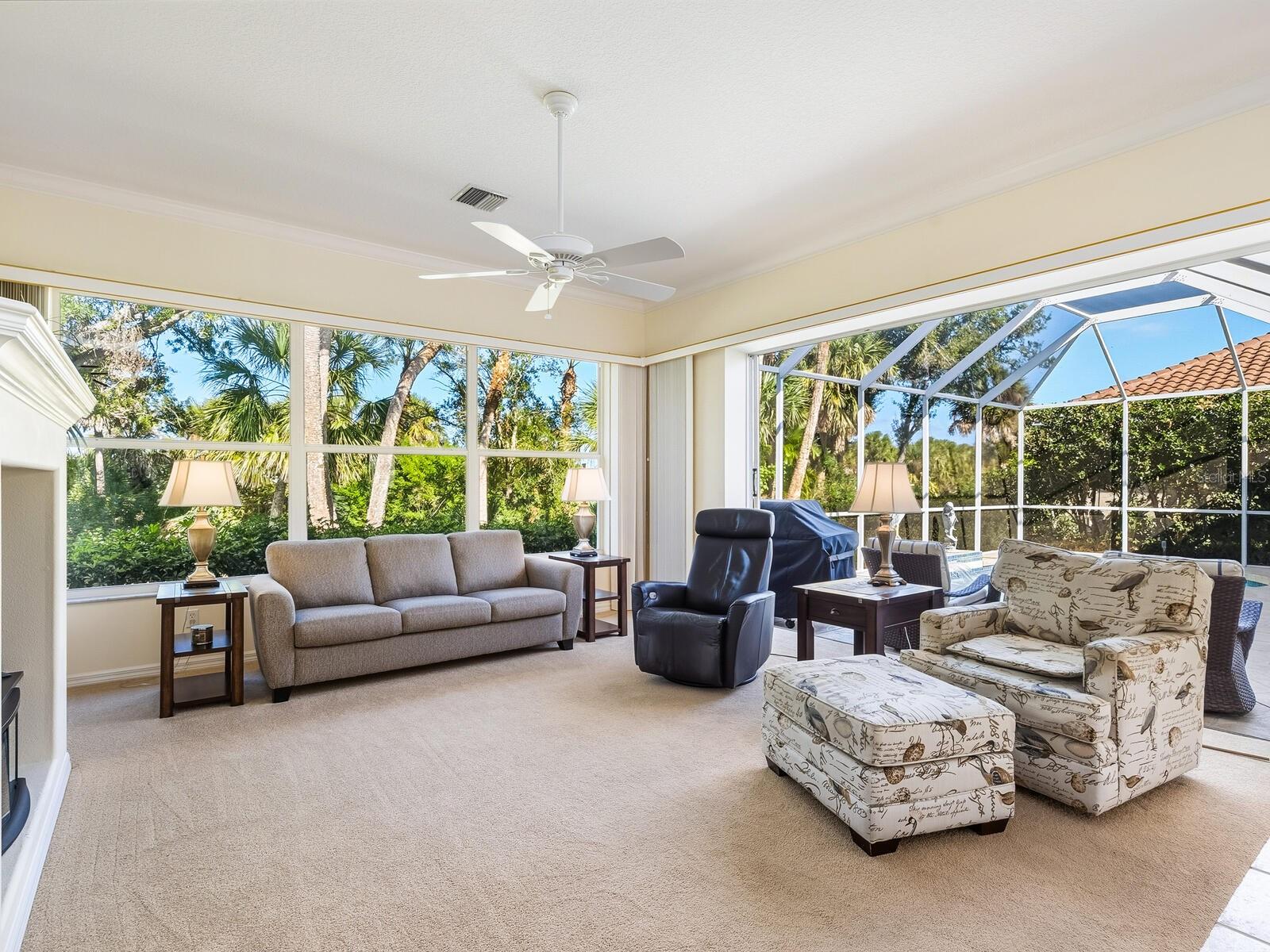 SAWGRASS - Residential