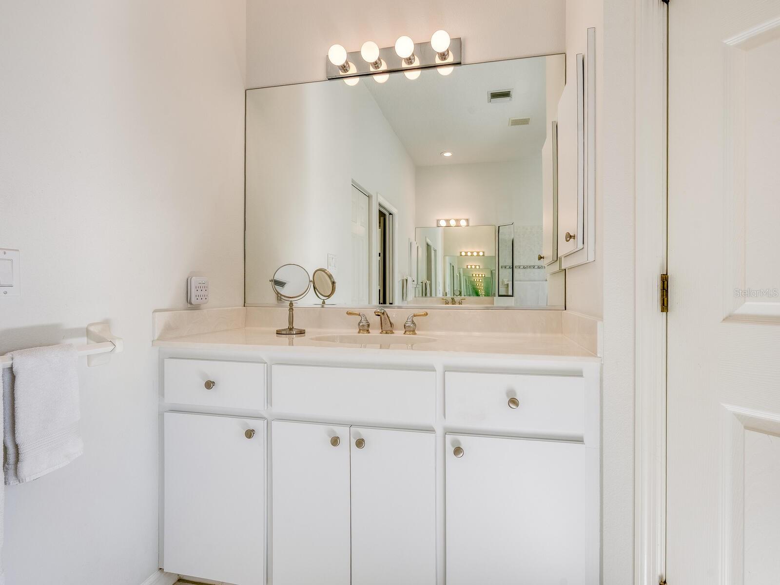 SAWGRASS - Residential