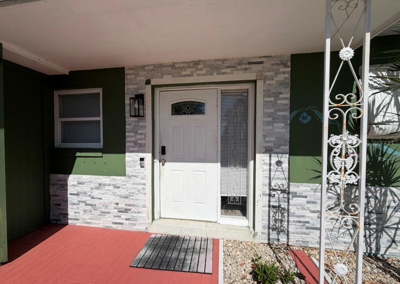2201 AARON STREET