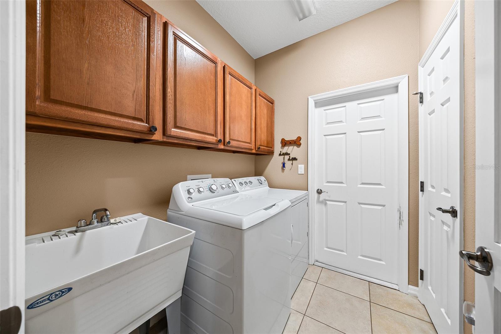 CANDLER HILLS UN E EAST - Residential